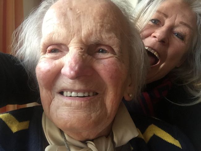 Das erste Selfie mit 107 Jahren!